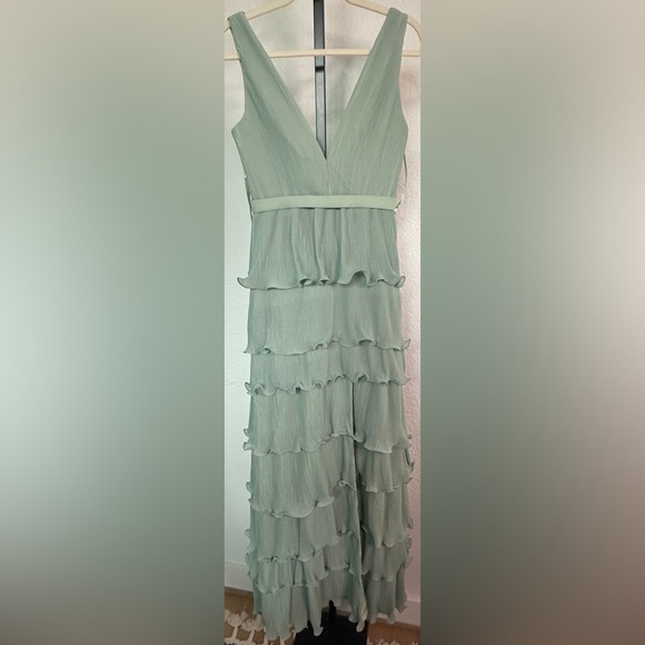 Mac Duggal | Sleeveless Ruffle Tiered V Neck Gown - Picture 3 of 5